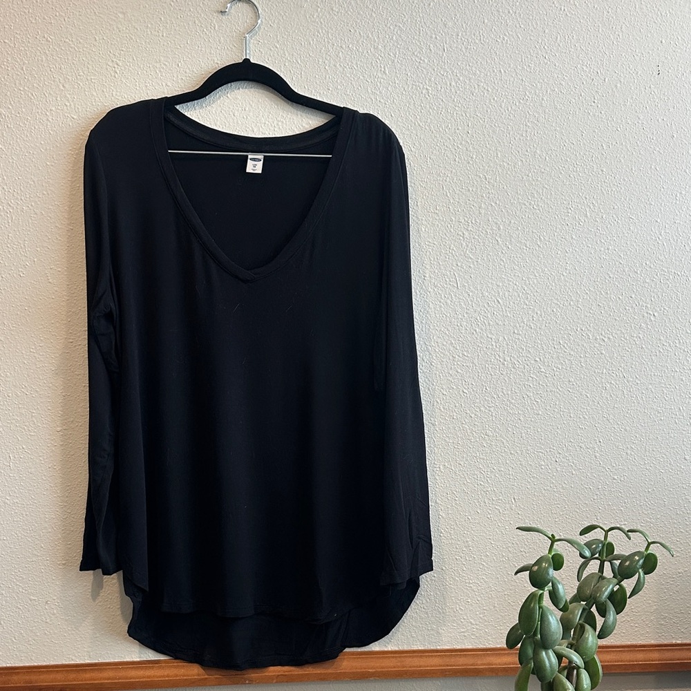 Elegant Black Long Sleeve Blouse